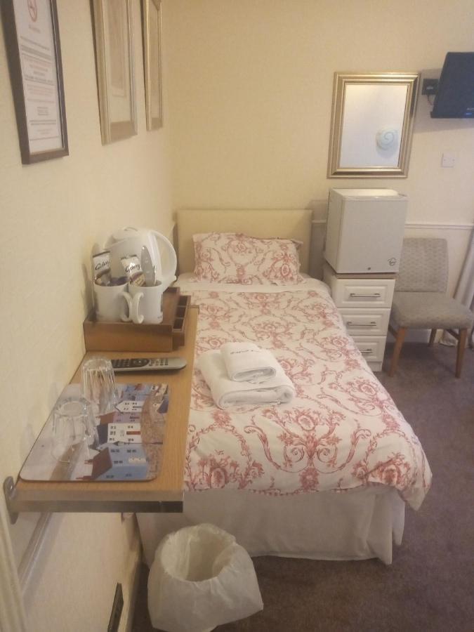 Wedgwood Guest House Llandudno Extérieur photo
